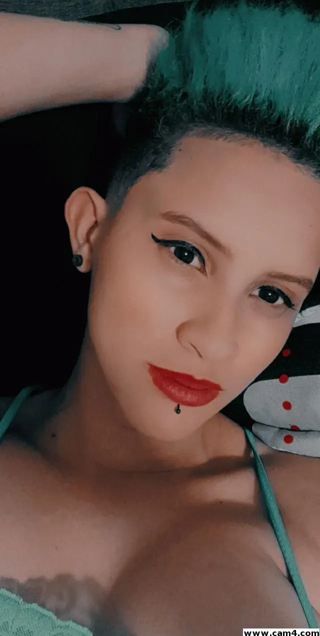 Karla_kush20 image 0